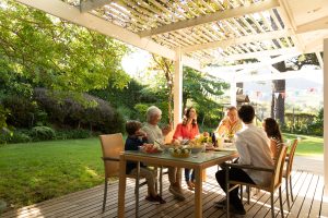 Lire la suite à propos de l’article La pergola, ce coin du jardin où la famille passe finalement le plus de temps